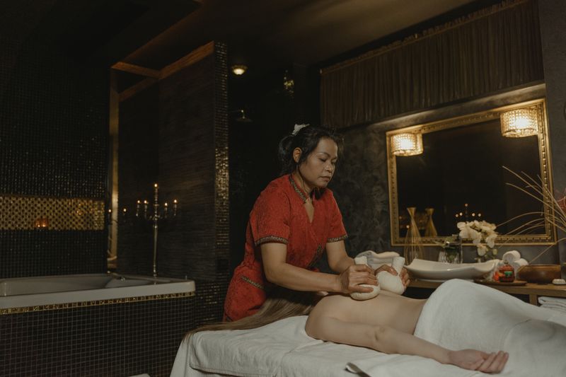 Aromatherapy massage